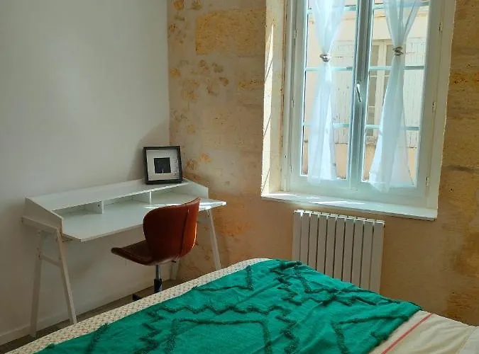 Апартаменты Cosy Entre Vigne&ocean Кастельно-де-Медок